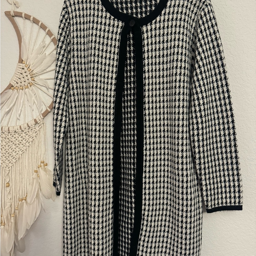 Black and White Houndstooth Cardigan